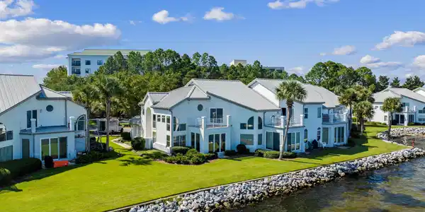 969 Northshore Drive