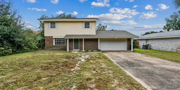 20 E Casa Loma Drive