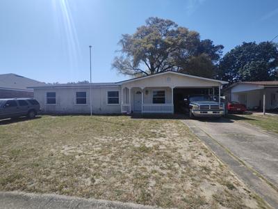 48 Woodham Avenue