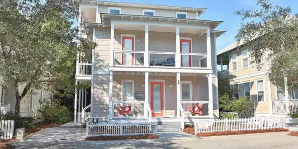 24 S Ryan Street