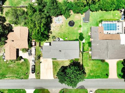 37 Maple Avenue