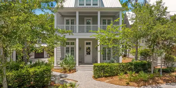 40 Chapman Oak Way