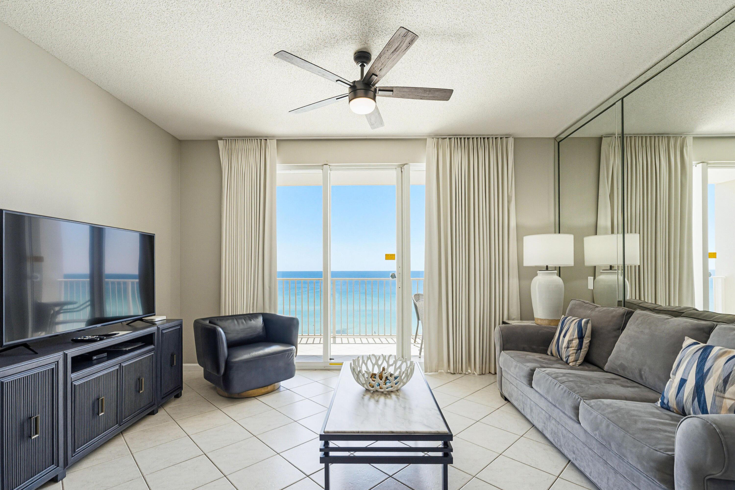 Image 3: Living Room