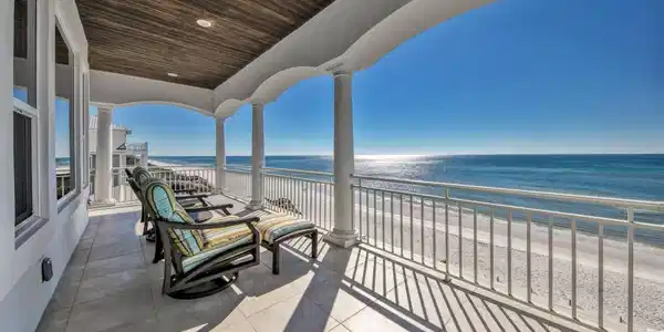 Image 3: Master bedroom Balcony