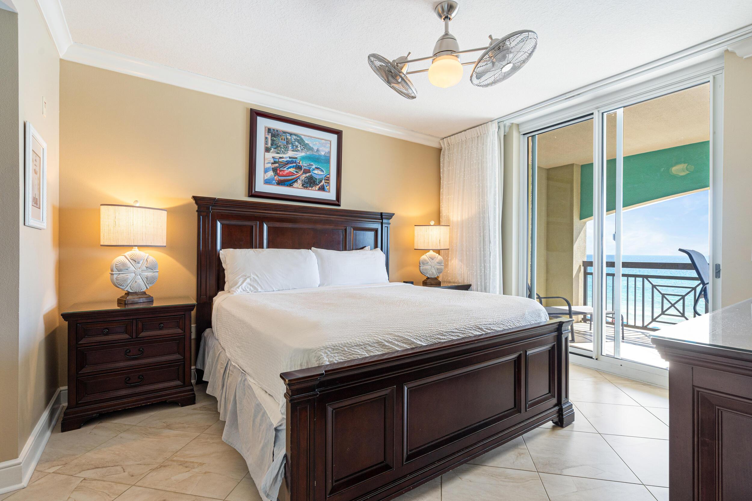 Image 4: azure610_26