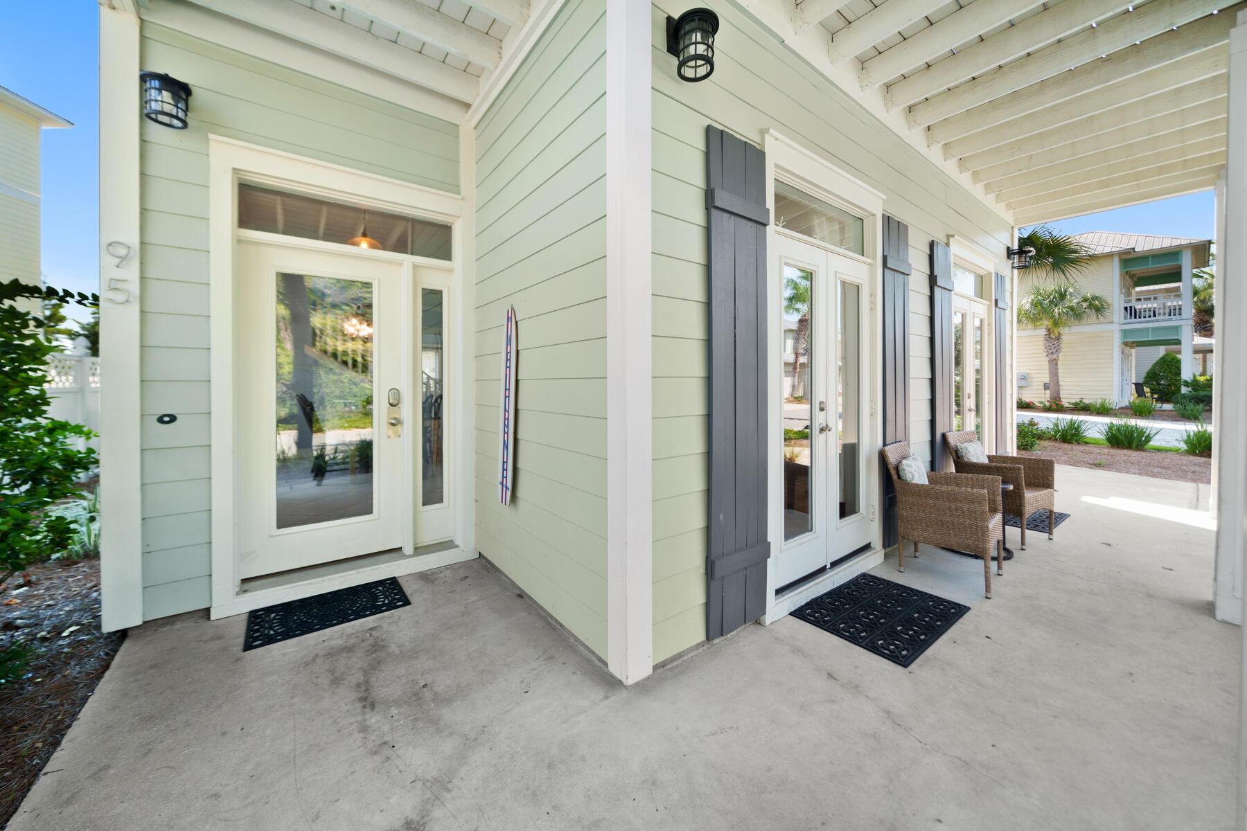 Image 4: Front porch