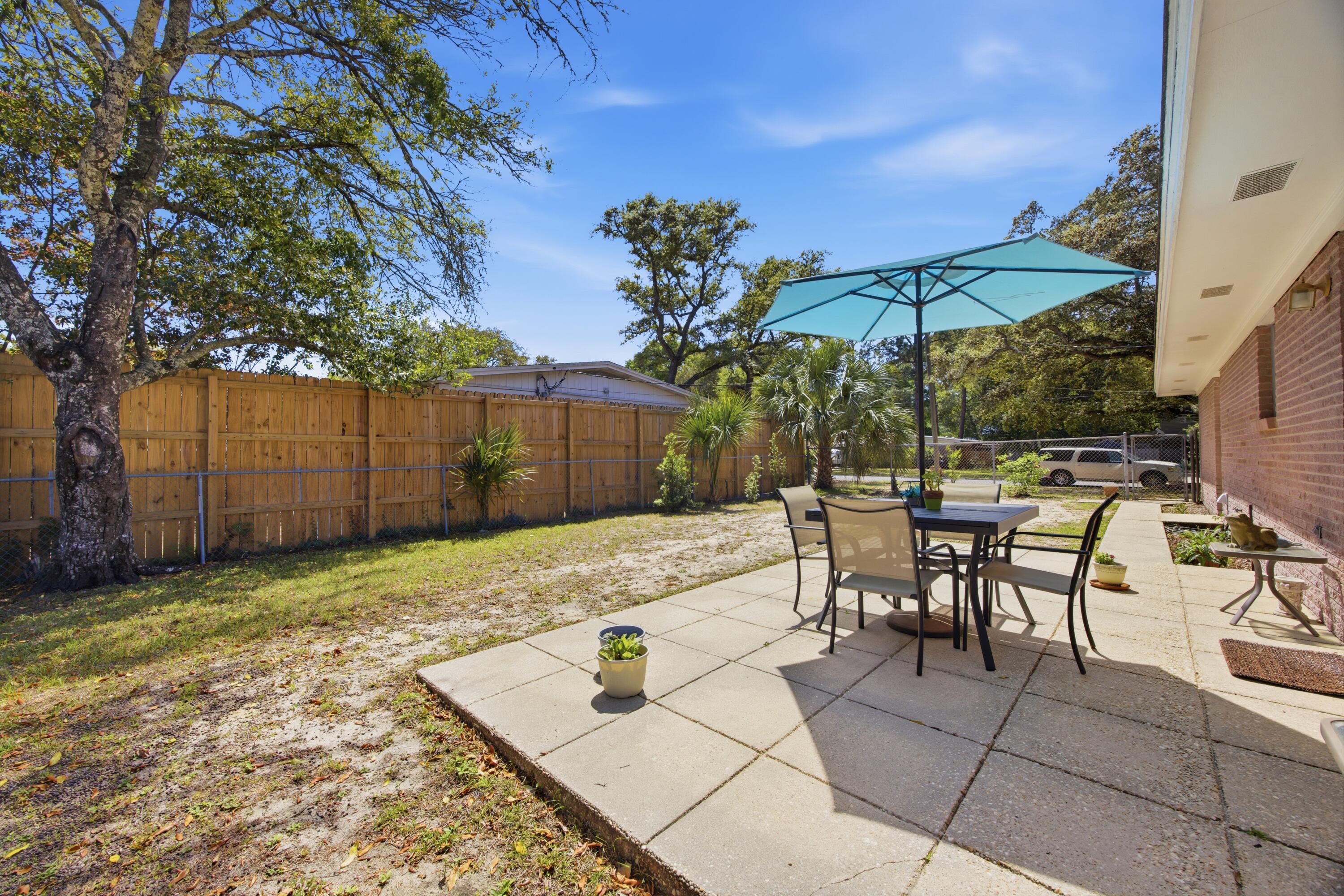 Image 3: Patio