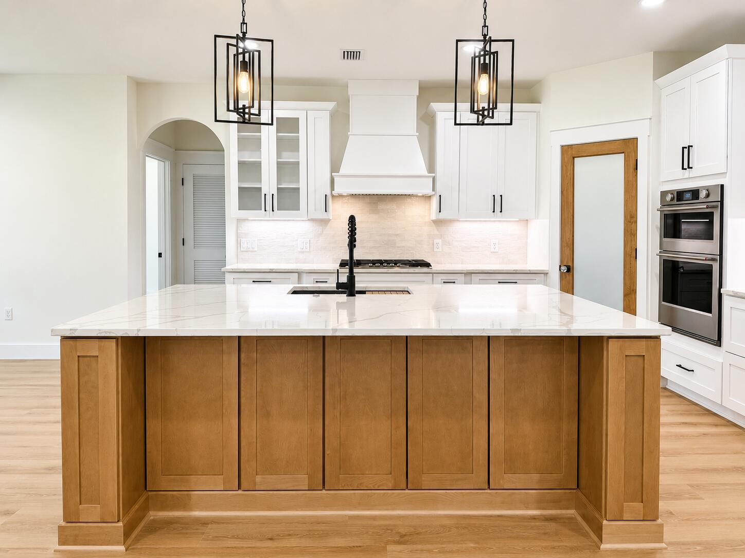 Image 1: PREVIOUS BUILD THAT JUST CLOSED
