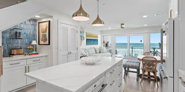 Image 4: web_204 Seafarer Destin _15