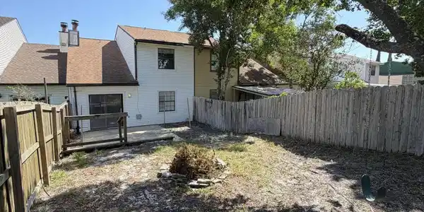 Image 2: Back of House