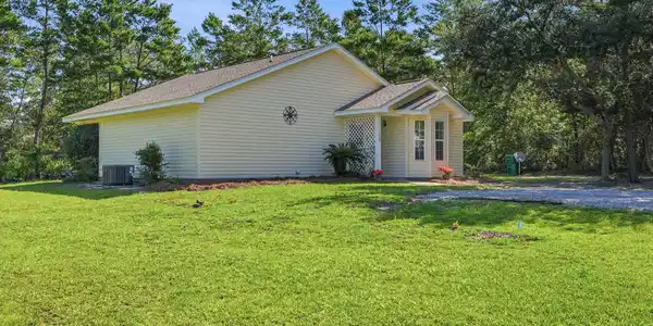 Image 3: Front of Home