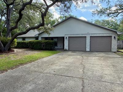 606 E Greenwood Cove