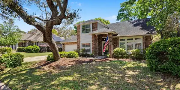 4412 Windrush Drive
