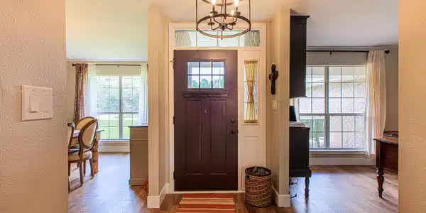 Image 4: Front Enterance