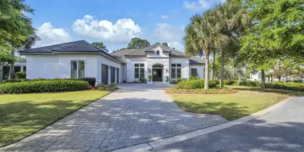 1530 W Island Green Lane