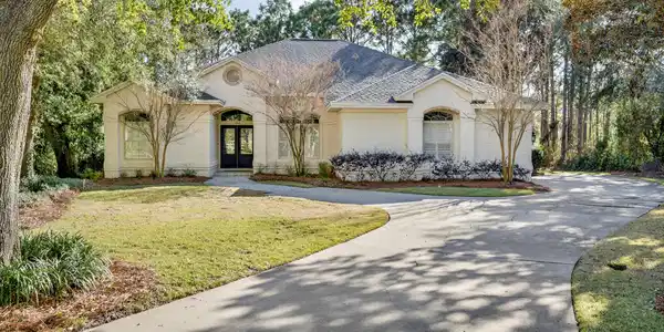 256 Leaning Pines Loop