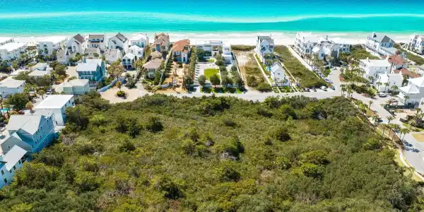 Lot 6 Paradise By The Sea Court