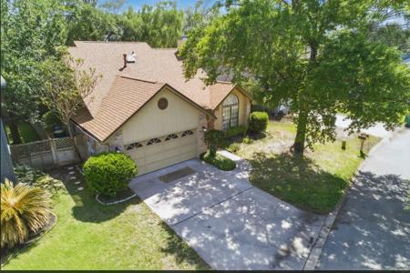 1405 Ariel Lane