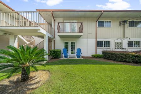 2100 W Beach Drive
