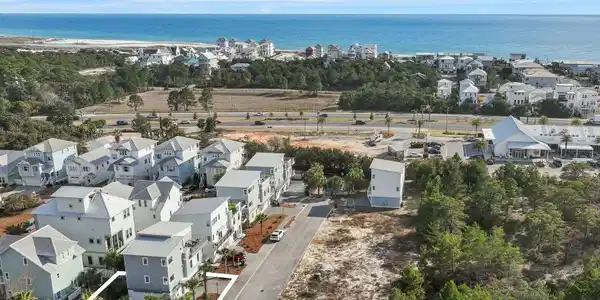 Image 4: 15 Seaview Drive