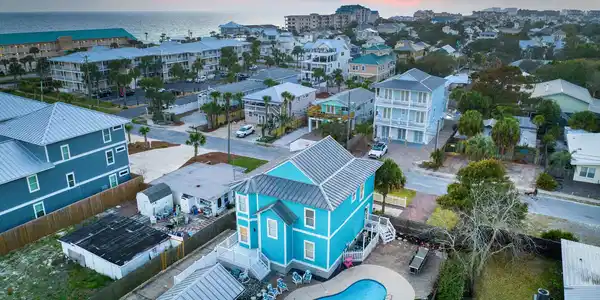 69 Pompano Street