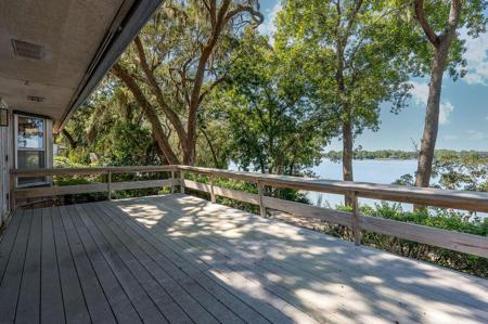 1423 Bayshore Drive