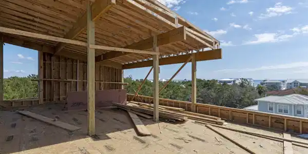 Image 4: Expansive Rooftop Terrace