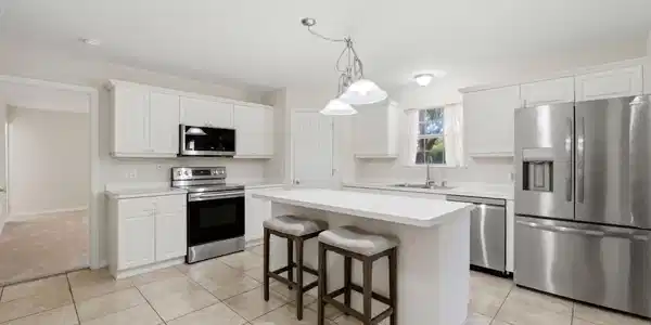 8131 Country Bay Boulevard