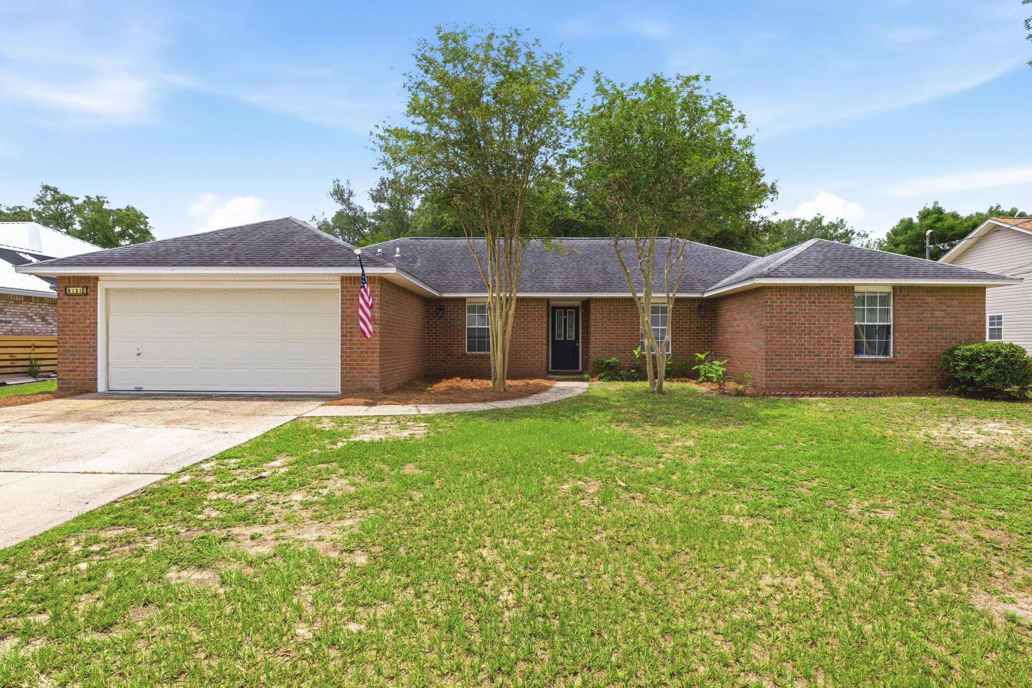 Image 3: 1-web-or-mls-8131-country-bay-blvd