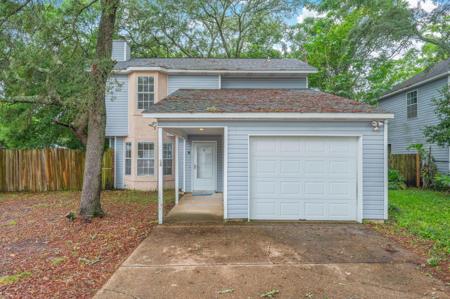 2 Forest Breeze Court