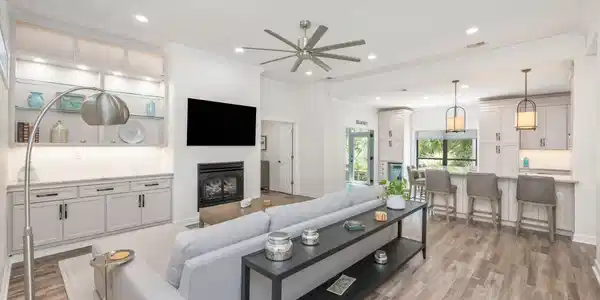 1220 Deerwood Drive