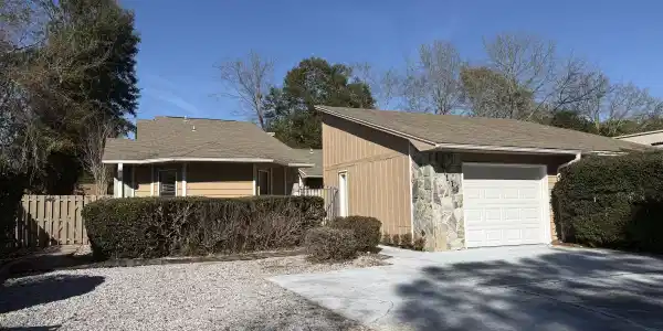111 Post Oak Place