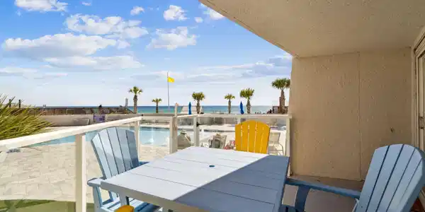 Image 2: 4208 Beachside II