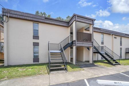 408 NW Marshall Court