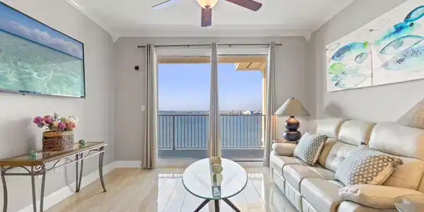 2400 Grandiflora Boulevard
