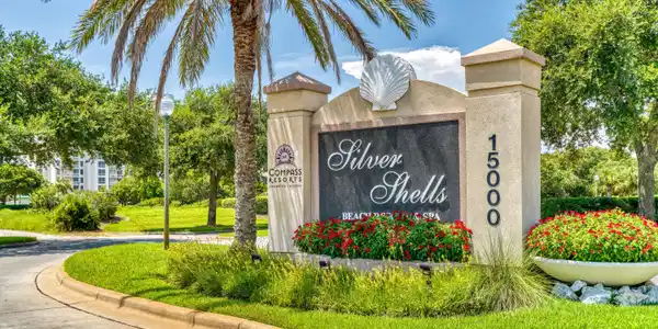 Image 2: Silver Shells Resort