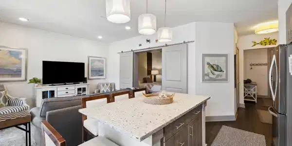 Image 2: Kitchen