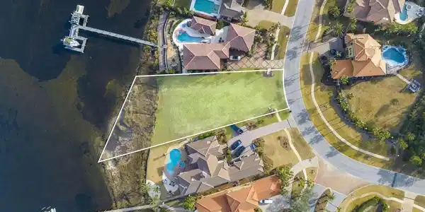 Image 4: 5234 Finisterre Dr.