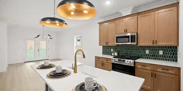 Image 3: Similar Finishes
