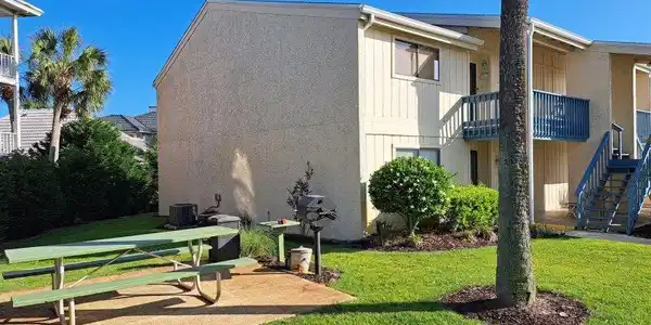 Image 3: 6