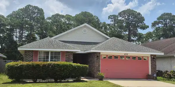 Image 2: FRONT OF HOUSE