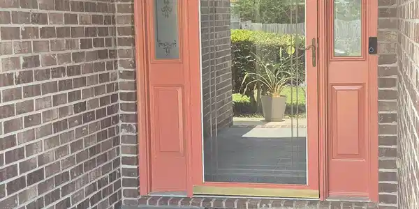 Image 4: FRONT DOOR