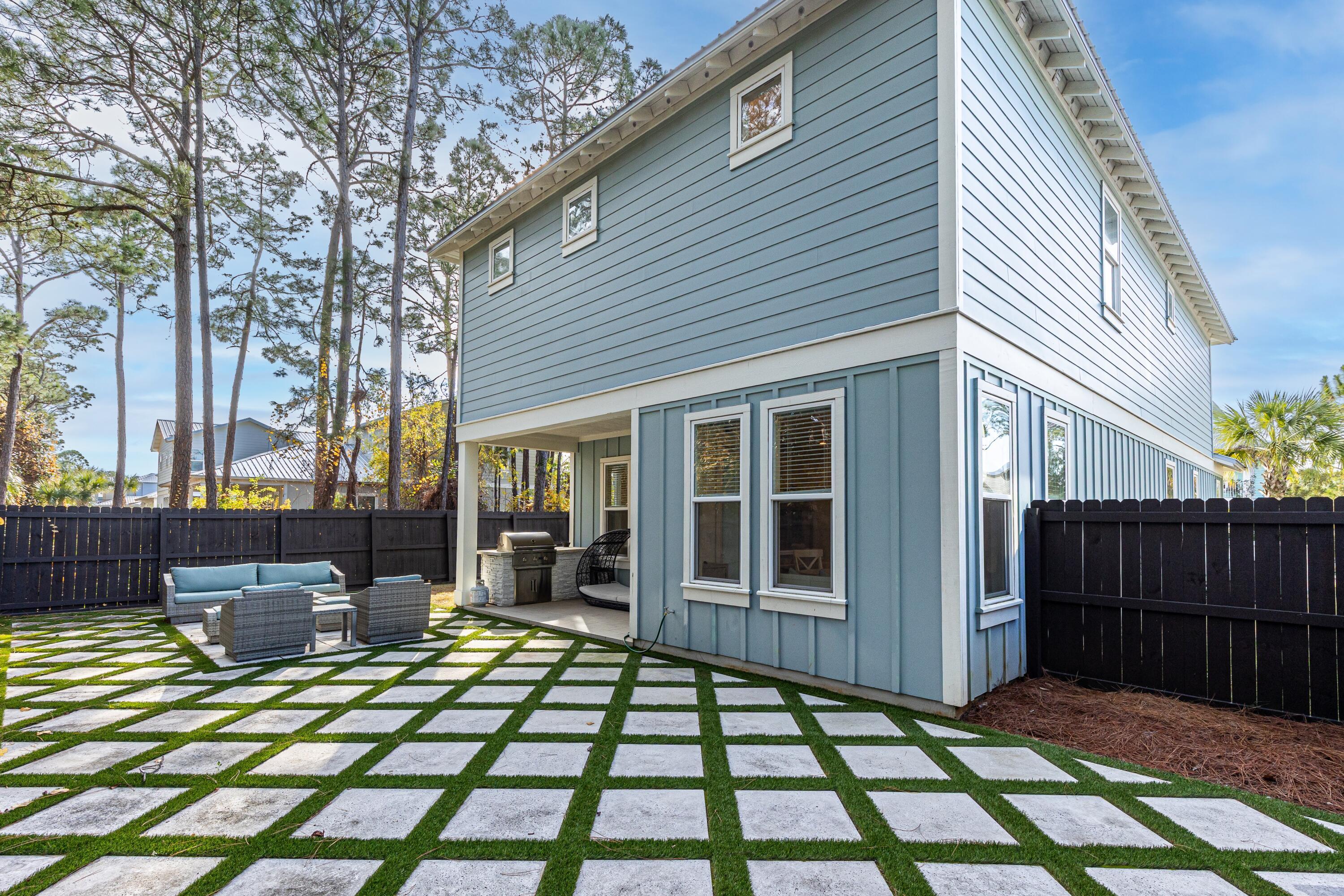 Image 3: 177 Lakeland Drive-17