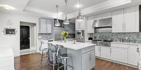 Image 4: 001-2624 Edgewater-MLS