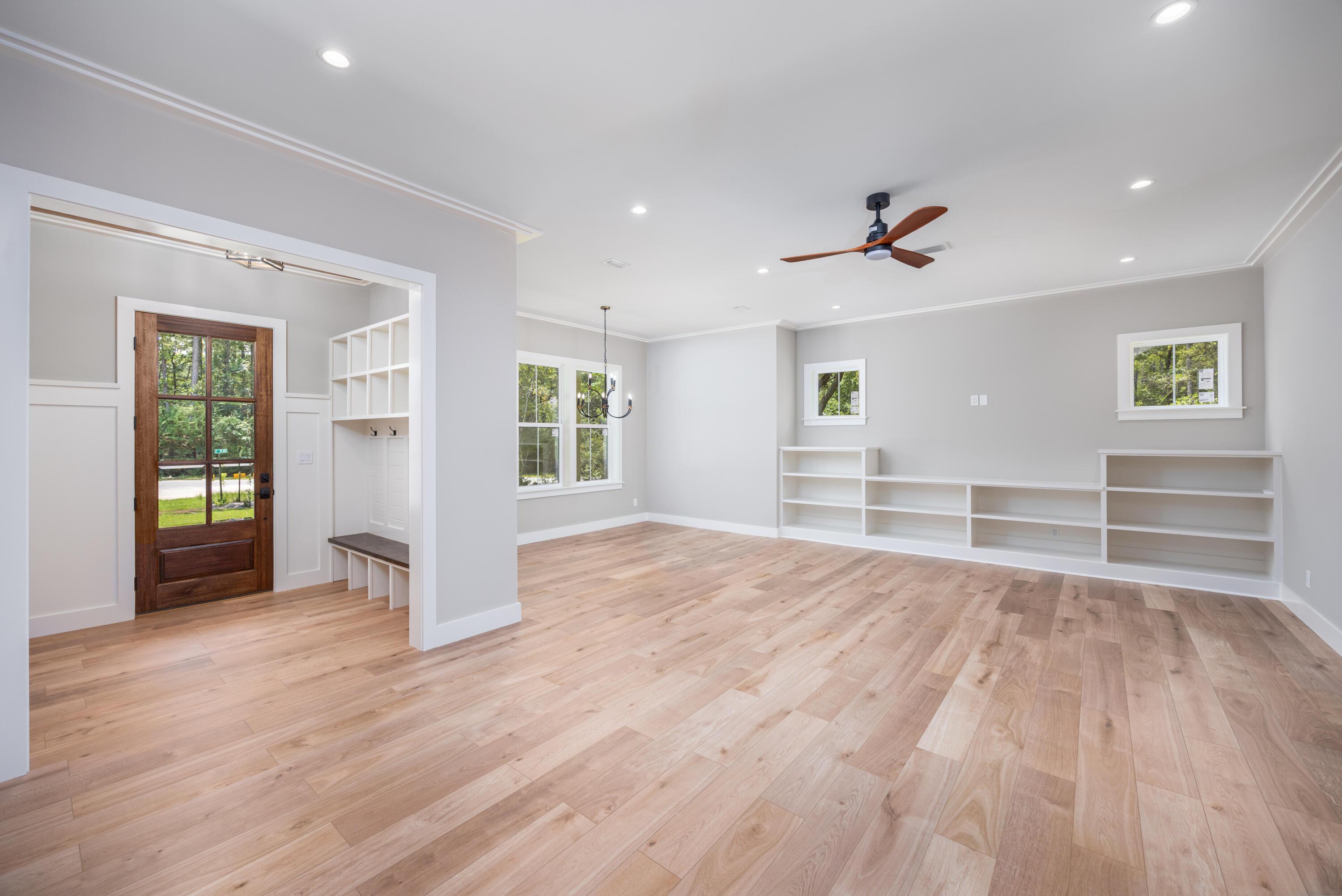 Image 4: 101 Island Grove Dr