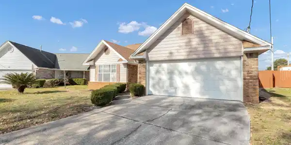 411 Sandy Ridge Circle