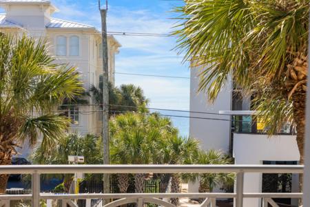 95 Laura Hamilton Boulevard