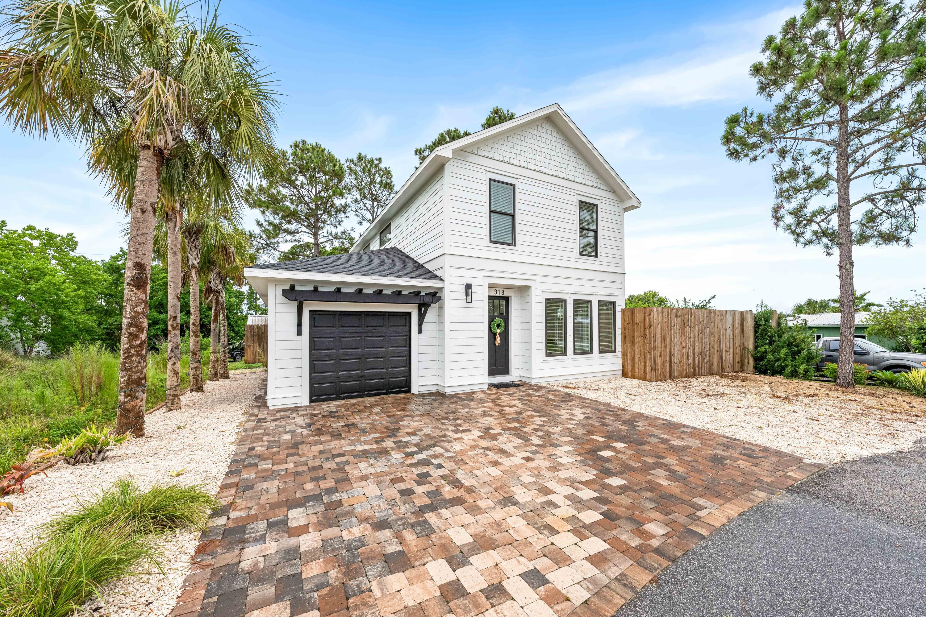 Image 1: Front Driveway