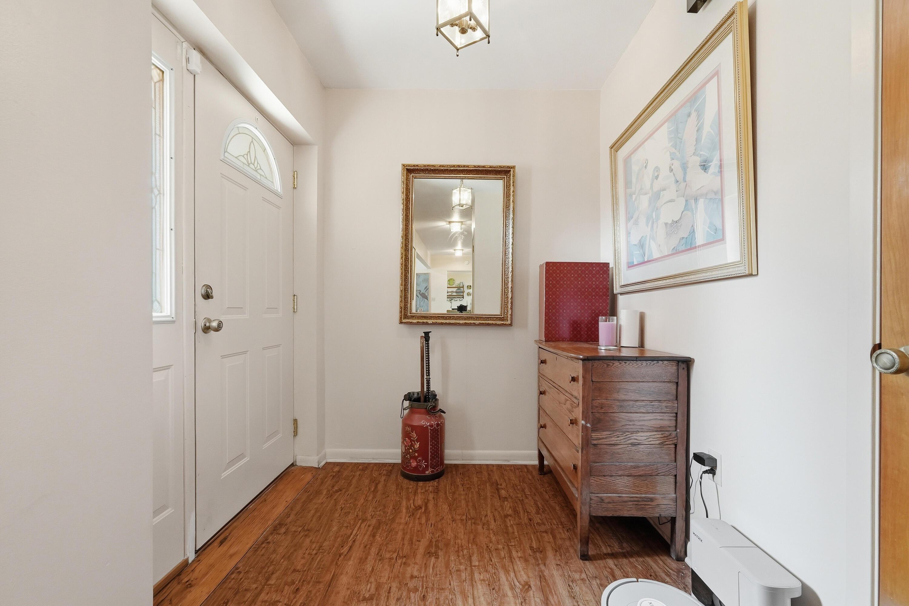 Image 3: 144 monohan dr-16