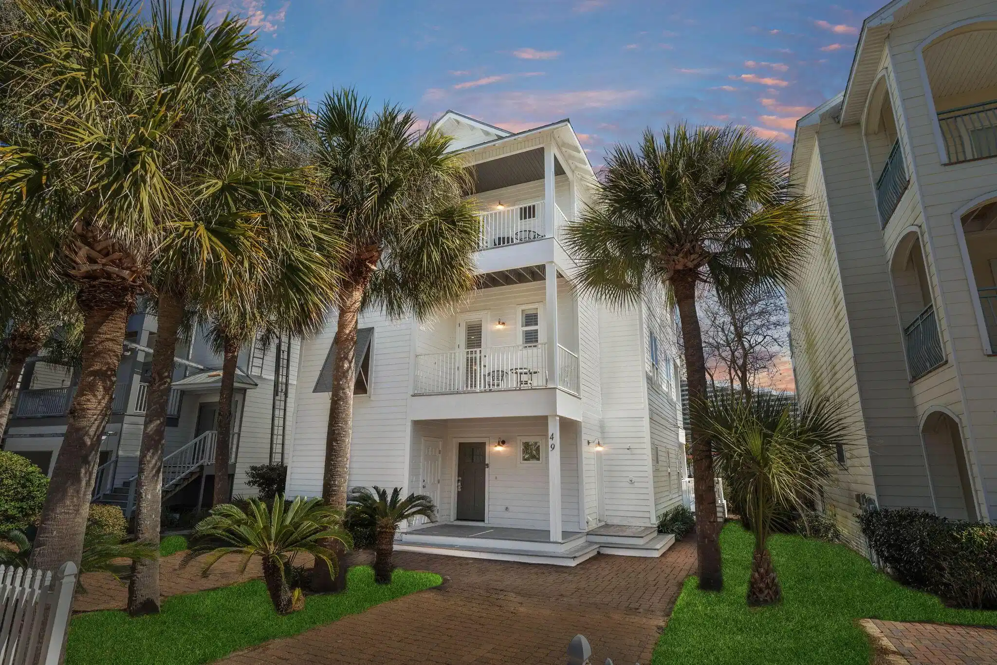 Image 1: Exterior Front